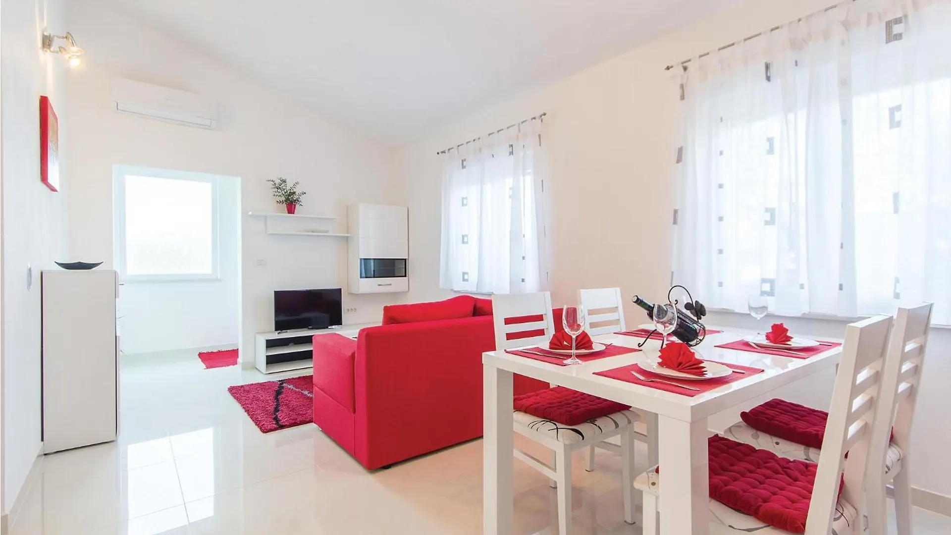 Lovely Home In Pula With Wifi 0*,